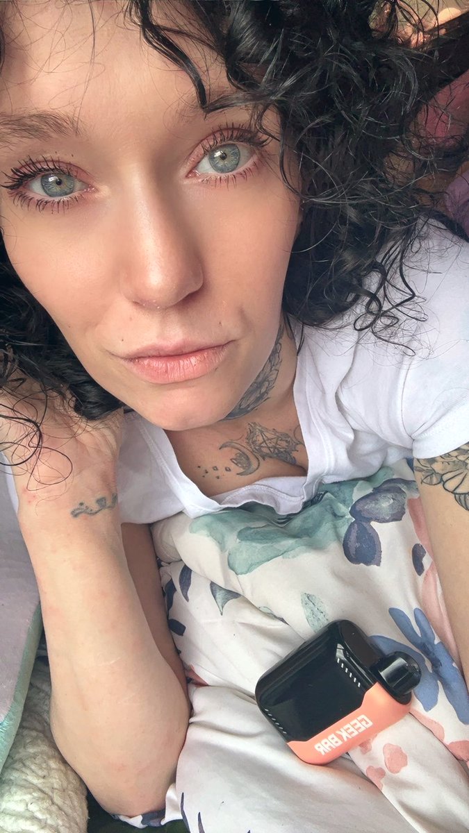 GoddessJessX0's tweet photo. Stare deep into my eyes and repeat after me. "I will obey Goddess Jessica." 
"I will do whatever Goddess Jessica commands"
Now go send and thank me 
Findom foot worship ass worship raceplay https://t.co/c01dDQwtUK