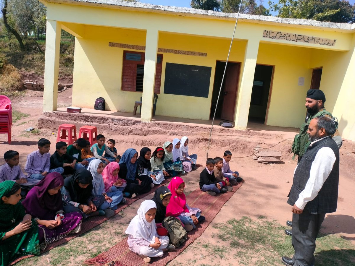 jkmediasocial's tweet photo. Indian Army Conducts #Awareness Talk on #WorldAutism Awareness Day at Poonch, Rajouri &amp; Reasi

This day is observed to highlight the need to improve the quality of life of those with autism so they can lead full and meaningful lives as an integral part of society.

@adgpi https://t.co/DEAiHjx1Jj