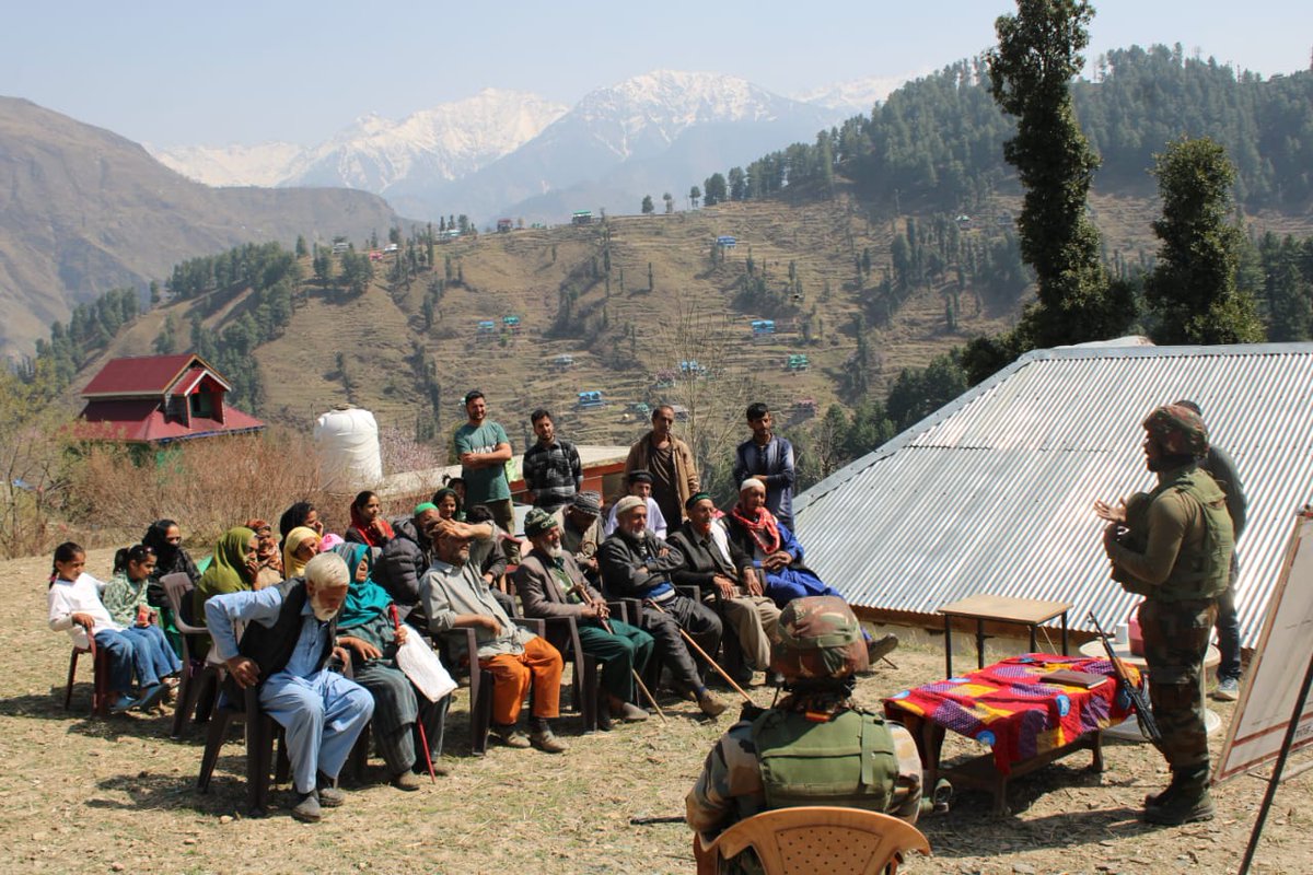 jkmediasocial's tweet photo. Indian Army Conducts #Awareness Talk on #WorldAutism Awareness Day at Poonch, Rajouri &amp; Reasi

This day is observed to highlight the need to improve the quality of life of those with autism so they can lead full and meaningful lives as an integral part of society.

@adgpi https://t.co/DEAiHjx1Jj