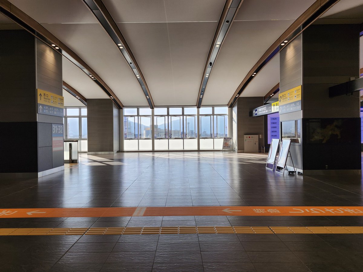 anchangoto's tweet photo. 敦賀駅 https://t.co/HXS8S8OI8F