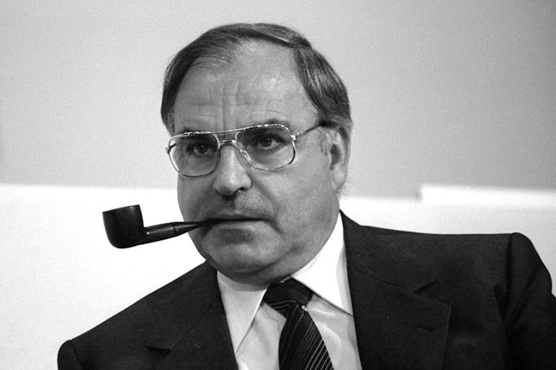 groegerkarsten's tweet image. “Mein Ziel bleibt, wenn die geschichtliche Stunde des zulässt, die Einheit unserer Nation!”

Happy Birthday, #helmutkohl