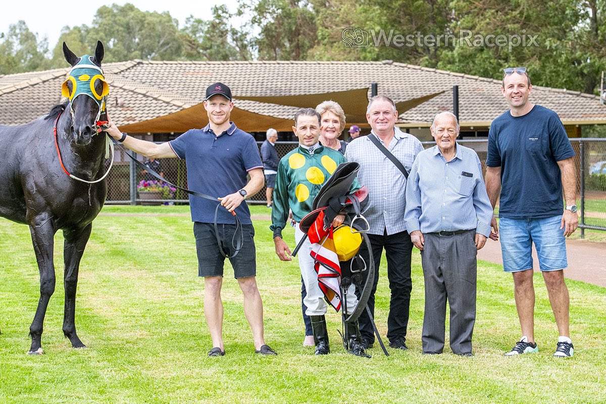 WesternRacepix's tweet image. PURE OBSESSION - Pinjarra Thurs 3rd April @PinjarraPark #WesternRacepix #PinjarraRaces
       
 More 📸 westernracepix.com