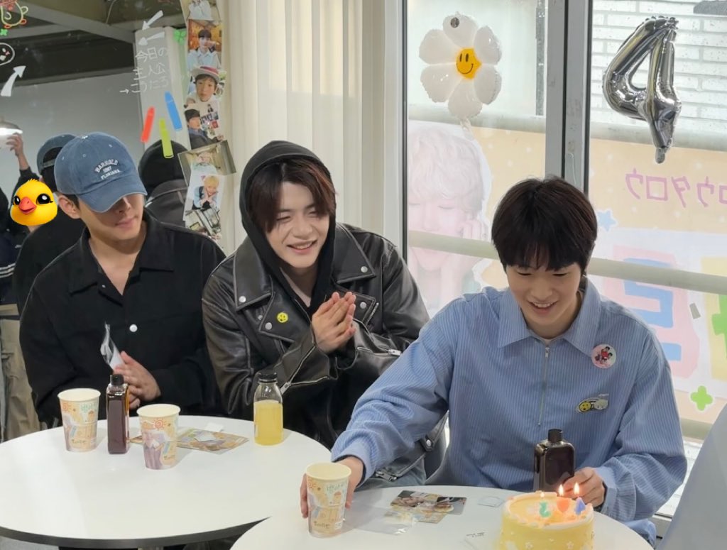 100디그리 tweet media