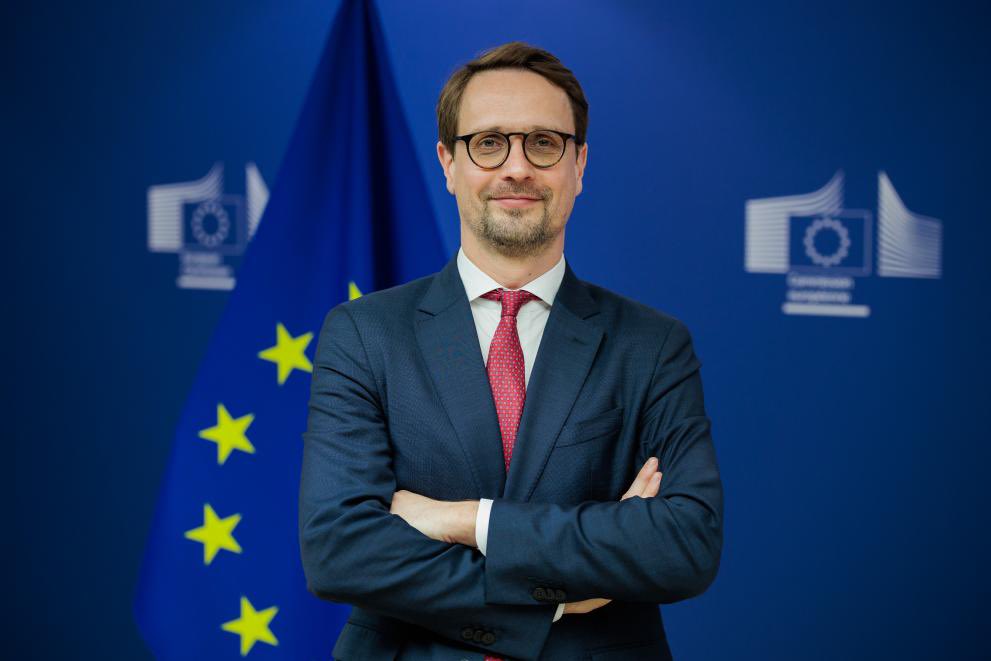 X Haber on X: "AB sözcüsü Markus Lammert: “Son dönemde yaşanan endişe verici gelişmeler nedeniyle, Türkiye ile olan ilişkilerimizi dikkatli bir şekilde yeniden değerlendirmemiz gerekiyor.” https://t.co/zwVrhEhHRA" / X