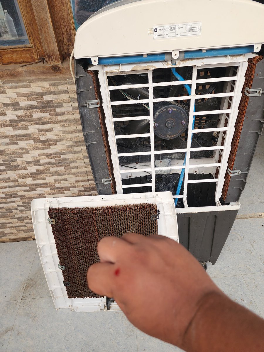 iamvjvarun's tweet image. @orient_electric What a SCAM! ₹13,000 for a unfinished product (cooler) that died after 2 season?! Motor gone, service a joke -part availability/pricing is a nightmare. sharp edges inside?! Absolutely unacceptable.  #BadQuality #DangerousProduct #RipOff #ConsumerComplaint