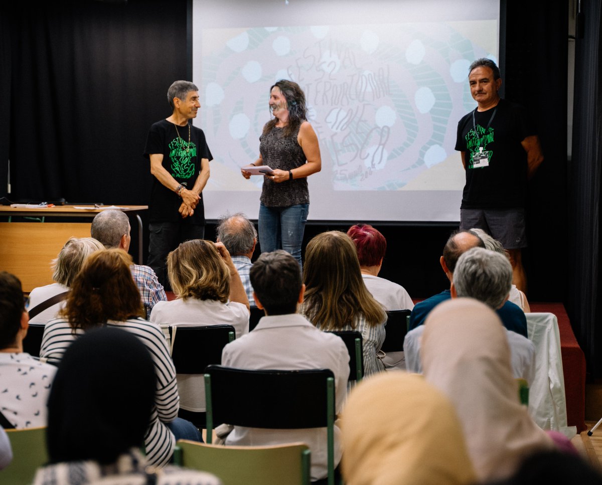 Gracias a <a href="/awscloud_es/">AWS España</a>, Mayores al festival será un programa estable y profesionalizado de #filmoterapia en residencias y centros de día de Huesca.
Una iniciativa conjunta del @cinehuesca, <a href="/PirineosMFF/">Pirineos Mountain Film Festival</a> y @CineMujeresHu
+ info: acortar.link/6uaUvf
#AmazonInCommunities