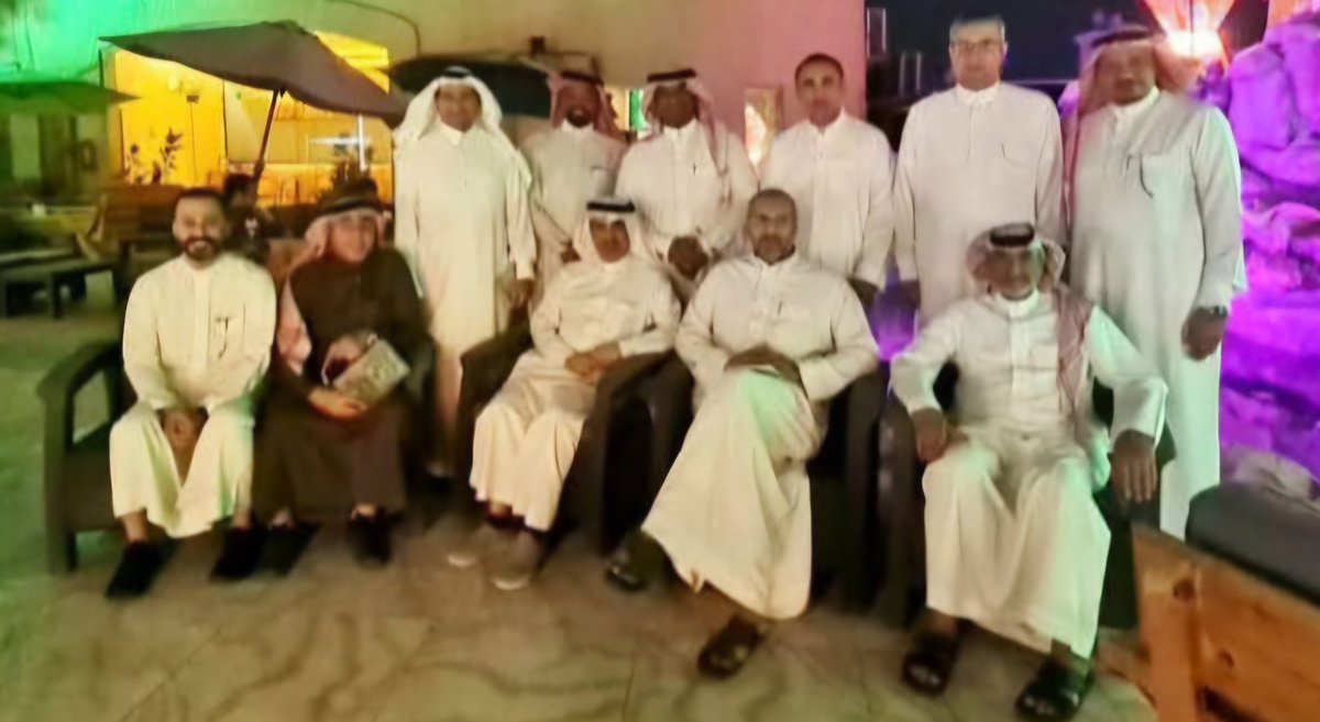 يبارك ملتقى القصة الإلكتروني للزملاء في <a href="/asdgaalsard/">أصدقاء السرد.</a> أصدقاء السرد بالأحساء (هاوي) بمناسبة مرور عام على إنطلاقة النادي الجديدة.
متمتين لهم مزيد من التوفيق والتألق في إثراء المشهد السردي بالأحساء.