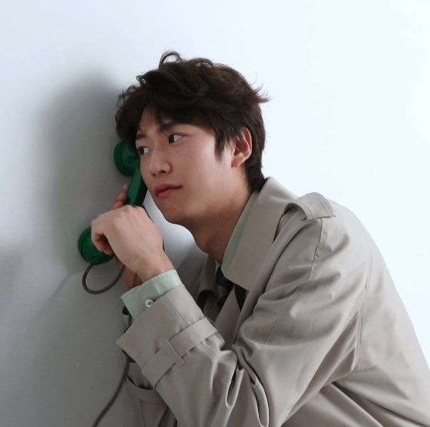 난 가끔씩(사실은 자주) 엉뚱해지는
나인우가 좋다고 말해,,,🫠