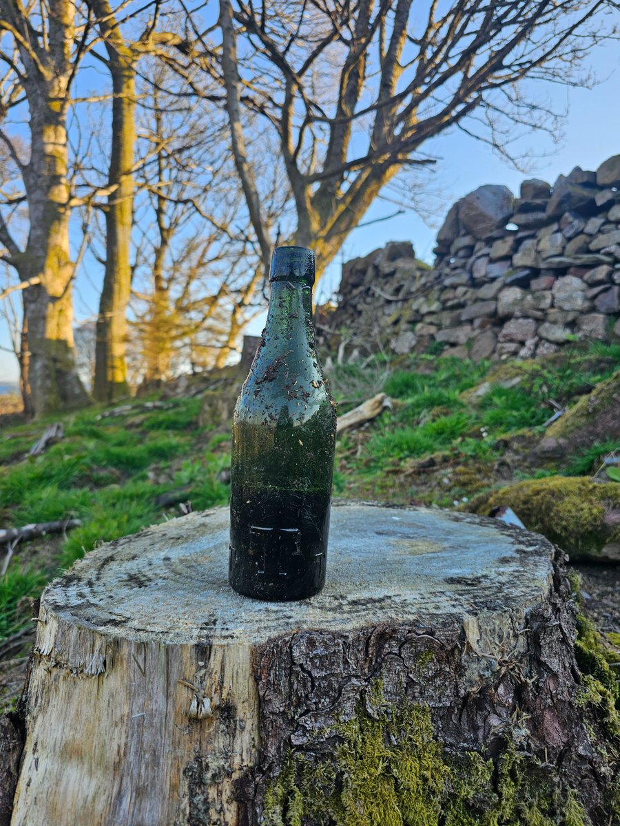 SynchronicSinc's tweet photo. @TennentsLager Can anyone age this bottle https://t.co/gHRv5DY2o9