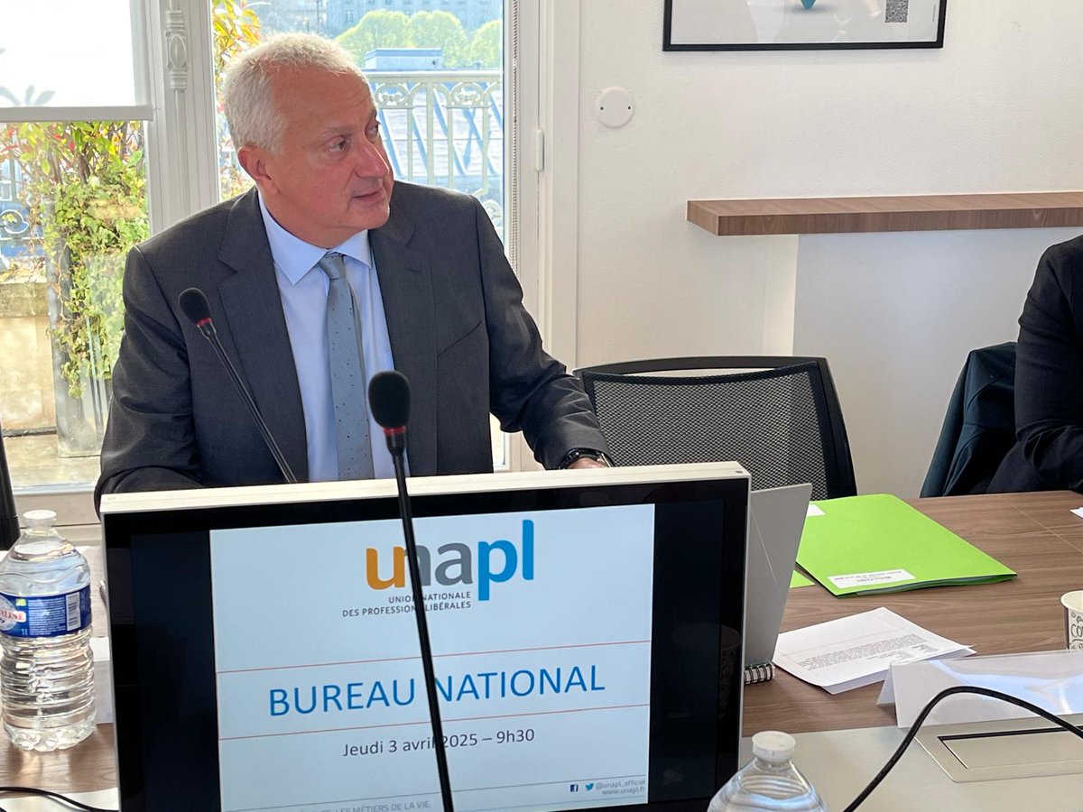 unapl_officiel's tweet photo. Le premier Bureau de la mandature de @DenisRaynal a lieu ce matin à l'#UNAPL. L'occasion d'aborder différents chantiers comme la loi de simplification ou les travaux sur les comptes de la Sécurité sociale et d'organiser les travaux à venir du Labo Prospective et des Jeunes PL https://t.co/AU0Nua2PBF