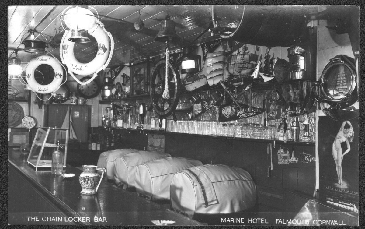 TheNMMC's tweet photo. Today's #ThrowbackThursday photograph is this postcard image of the iconic Chain Locker Pub at Quay Street, Falmouth. #archivephotography #archivephotograph #Falmouth #FalmouthCornwall #FalmouthHistory #MaritimeHistory https://t.co/SXwx33xsq2