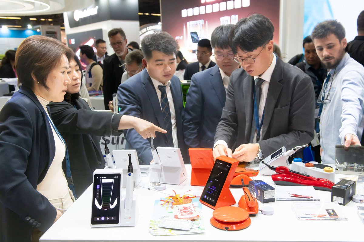 BallHeadTech's tweet image. ¡Gran experiencia en #IDS2025 en Colonia! Conectamos con nuevos socios y descubrimos las últimas innovaciones del sector dental. 🚀🦷 ¡Gracias por acompañarnos! #DentalInnovation #TecnologíaDental #BallHeadTechnology