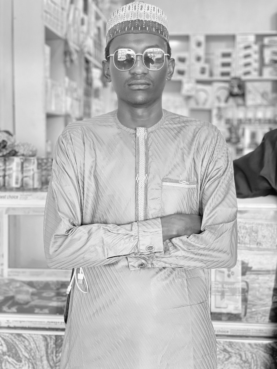 Tambuwal_101's tweet photo. Don’t mind my glasses, i am a big fan of Raymond Reddington 😎

The BW frames are inspired by Nolan and my career as a Radiographer because we operate in the gray! ☢️

Eid Mubarak to you all… ALHAMDULILLAH 🥳 https://t.co/zeH7JXPayz