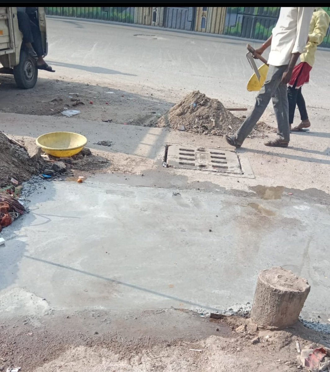 ShivaDrs's tweet photo. @SyedAbdulShafi1 @asadowaisi @GHMCOnline @AkbarOwaisi_MIM @CommissionrGHMC @ChndraynguttaDC Sir, Rectified the problem and cleared https://t.co/RjDyHuSnvC