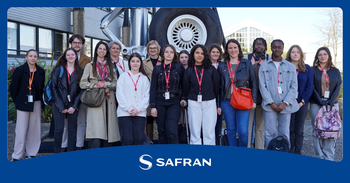 Safran Landing Systems (@safranlandings) on Twitter photo 🤝 <a href="/SAFRAN/">Safran</a> acteur de l'événement national « Elles Bougent pour demain » organisé par <a href="/Ellesbougent/">Elles bougent</a> !
Notre site de #Vélizy a eu le plaisir de recevoir un groupe exclusivement composé de jeunes filles pour leur faire découvrir nos innovations et nos métiers 🔍 🤝 <a href="/SAFRAN/">Safran</a> acteur de l'événement national « Elles Bougent pour demain » organisé par <a href="/Ellesbougent/">Elles bougent</a> !
Notre site de #Vélizy a eu le plaisir de recevoir un groupe exclusivement composé de jeunes filles pour leur faire découvrir nos innovations et nos métiers 🔍