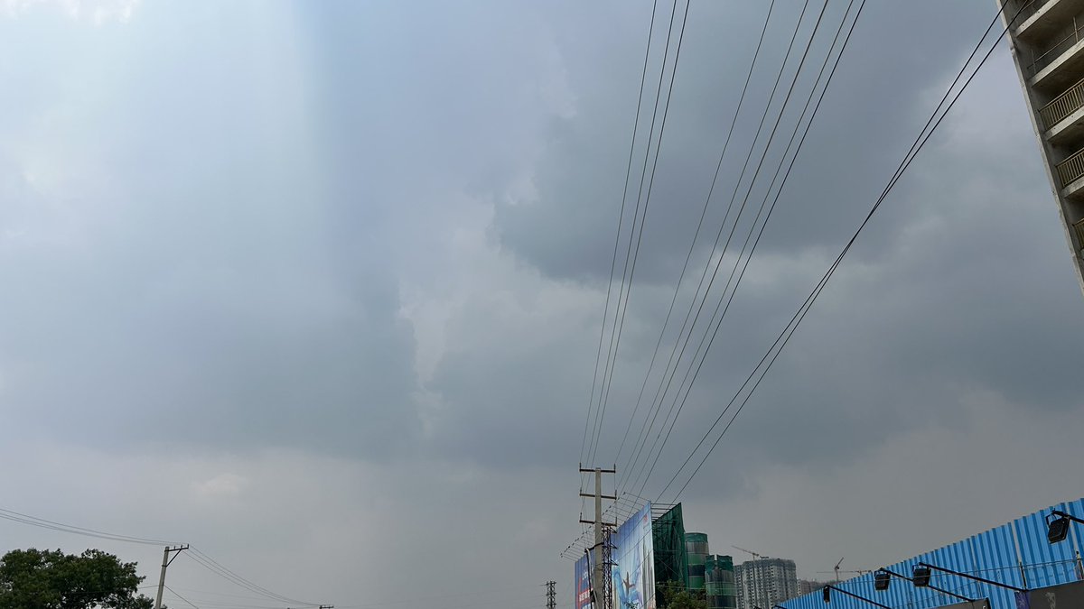Hyderabadrains's tweet photo. #03APRIL 1:30PM⚠️
Weather Conditions Rapidly Changing ⛈️
North &West Outskirts On 🔥
As of Now #Hyderabad will remain…..will Give You An Update once Rains Nears City.
#HyderabadRains Day! https://t.co/nHnUj7YiwJ