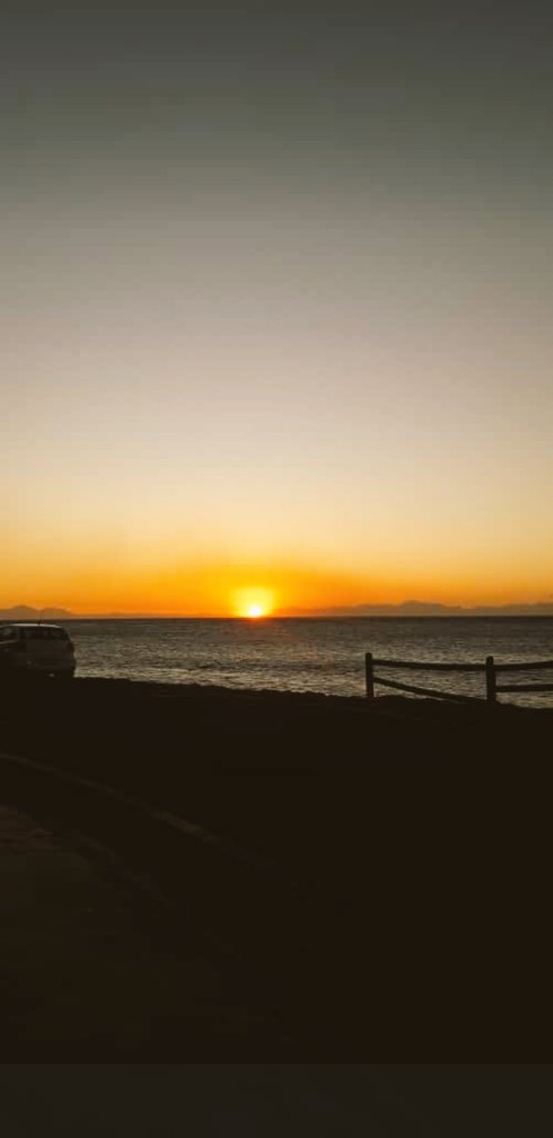 Ivor1B's tweet photo. Hello Cape Town South Africa. #ivorb #ivorbphoto #ivorbphotography #southafrica #westerncape #CapeTown #tourist #tourism #wanderlust #ocean #seaphoto #oceanphoto #morning #GoodMorning #travel #photo #Photography #streetphoto #sunset #sunsetphoto #sunsetphotography #sunsetvibes https://t.co/dPQN8UB17H
