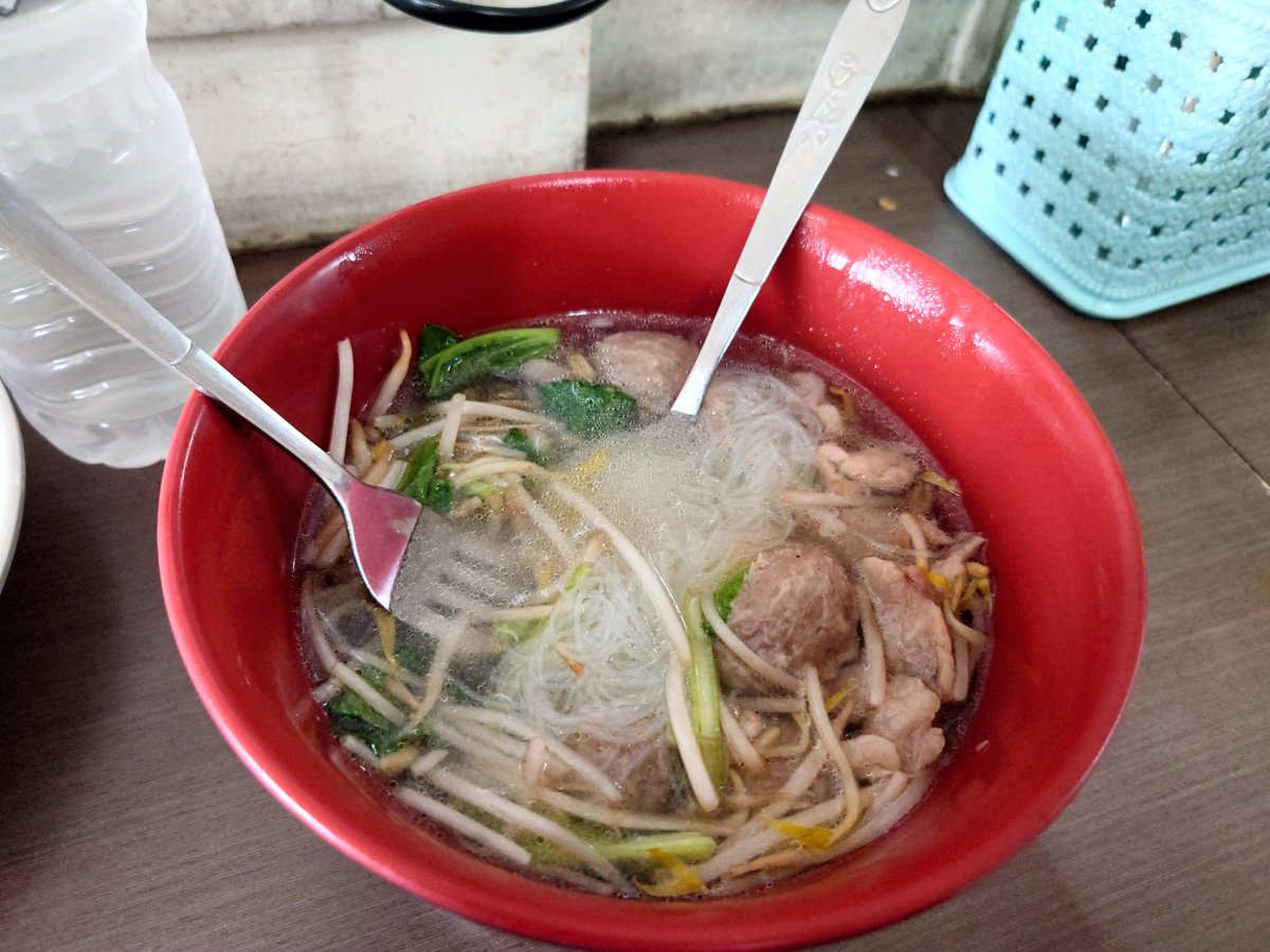 hellmaww's tweet image. cuaca kieumah paling bener ngabaso heula