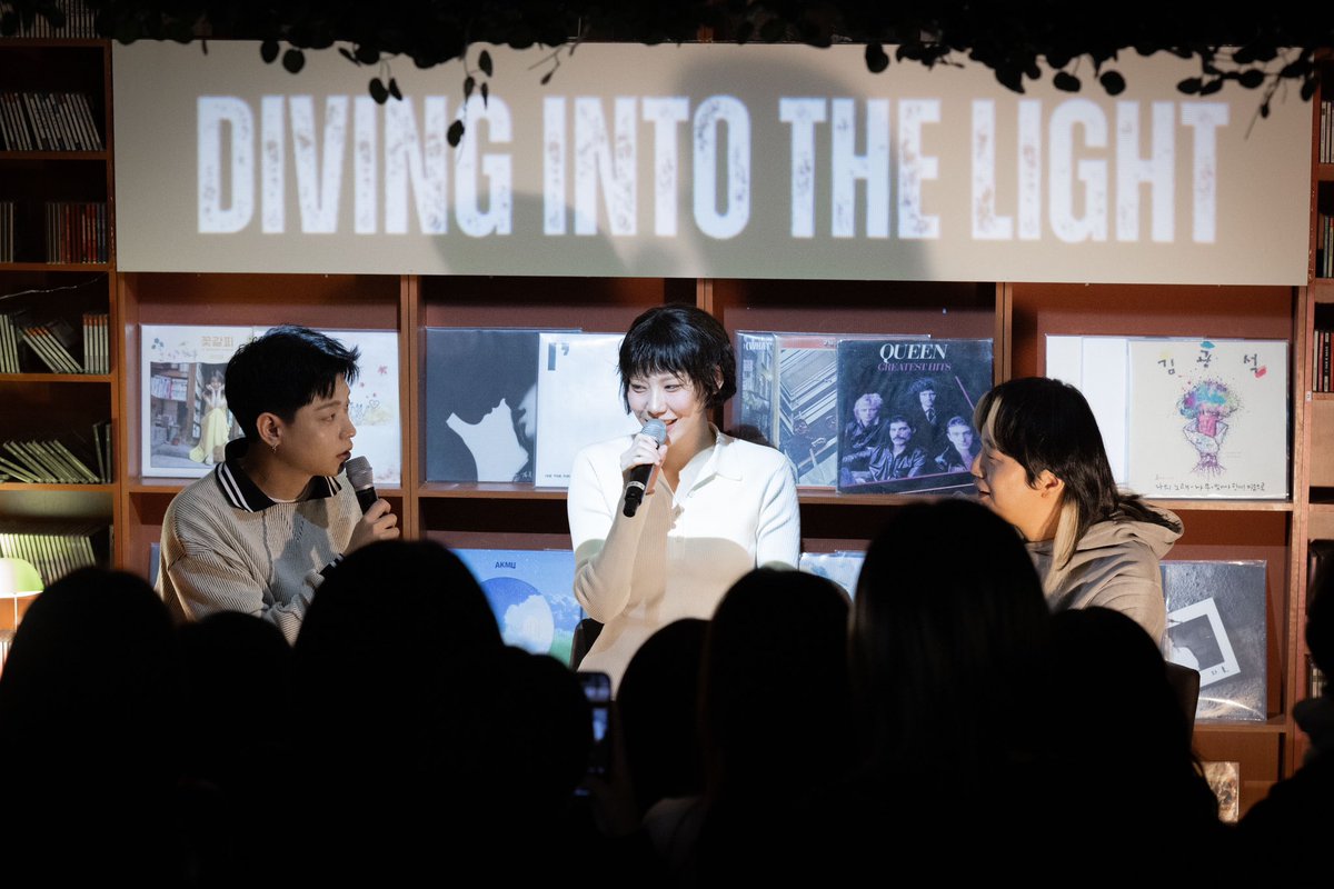 BandToXic's tweet photo. [NO WAY OUT POP-UP] 이벤트 공지

3월 30일에 진행된 [NO WAY OUT POP-UP]
w/ Media Art, Perfume Brand @ac_scent 
후기를 공유해주세요!
사진 및 동영상과 함께 SNS에 업로드해주신 분께 추첨을 통해 멤버들의 애장품을 보내드립니다!

📌 참여 방법
@bandtoxic_official 참고 https://t.co/zKQJkWrpGC