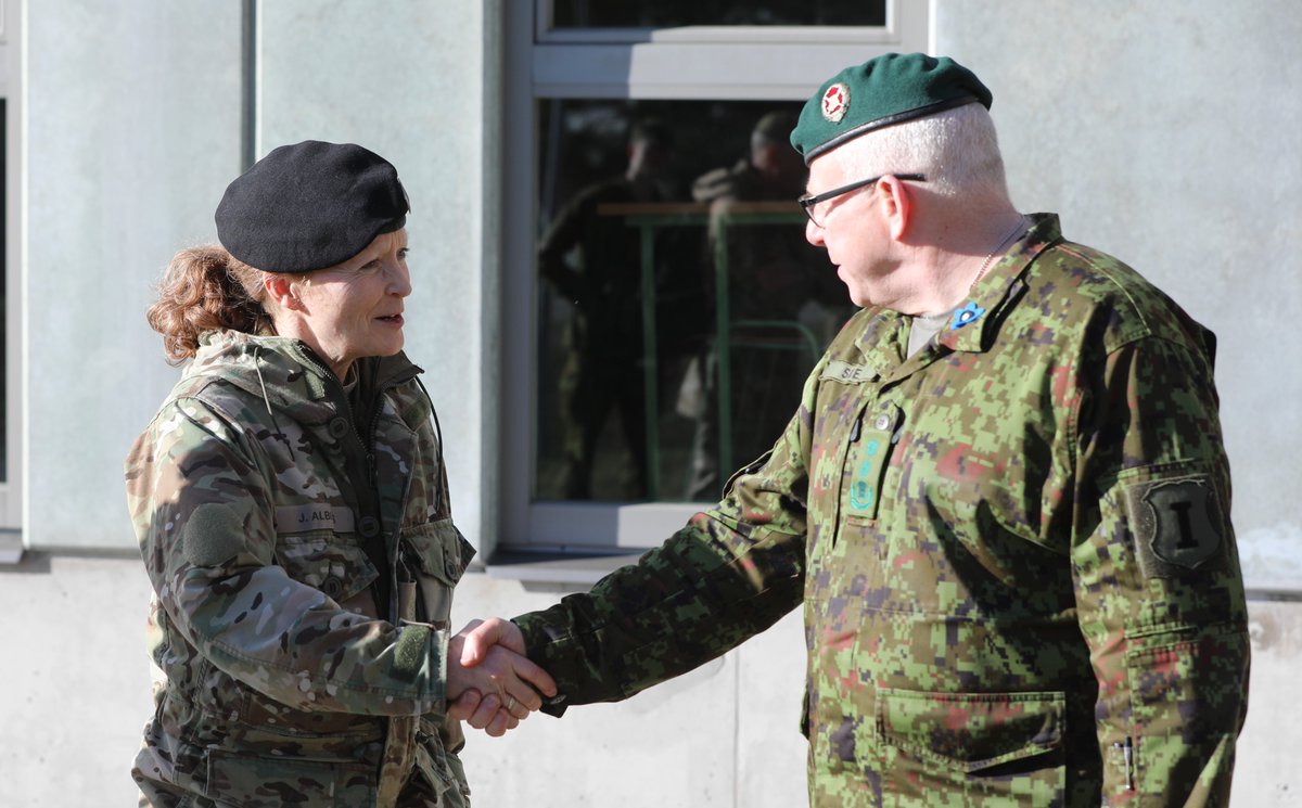 Major General Indrek Sirel, Commander of the Estonian Division, welcomed Major General Jette Albinus, Commander of Multinational Division North, in Võru. Their meeting underscored the importance of close cooperation and cross-border coordination between neighbouring nations.