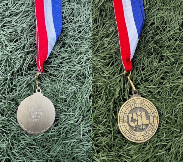 WHSEaglesFB's tweet photo. Congratulations to all of WHS track and field who qualified. Special shout out to my nephew and my daughter. Royce is the boys district champion and Kourtney finished second in district. Congratulations to everyone. 
#CLASS&amp;CHARACTER 
#FamilyAFFAIR https://t.co/s2nrytZCML