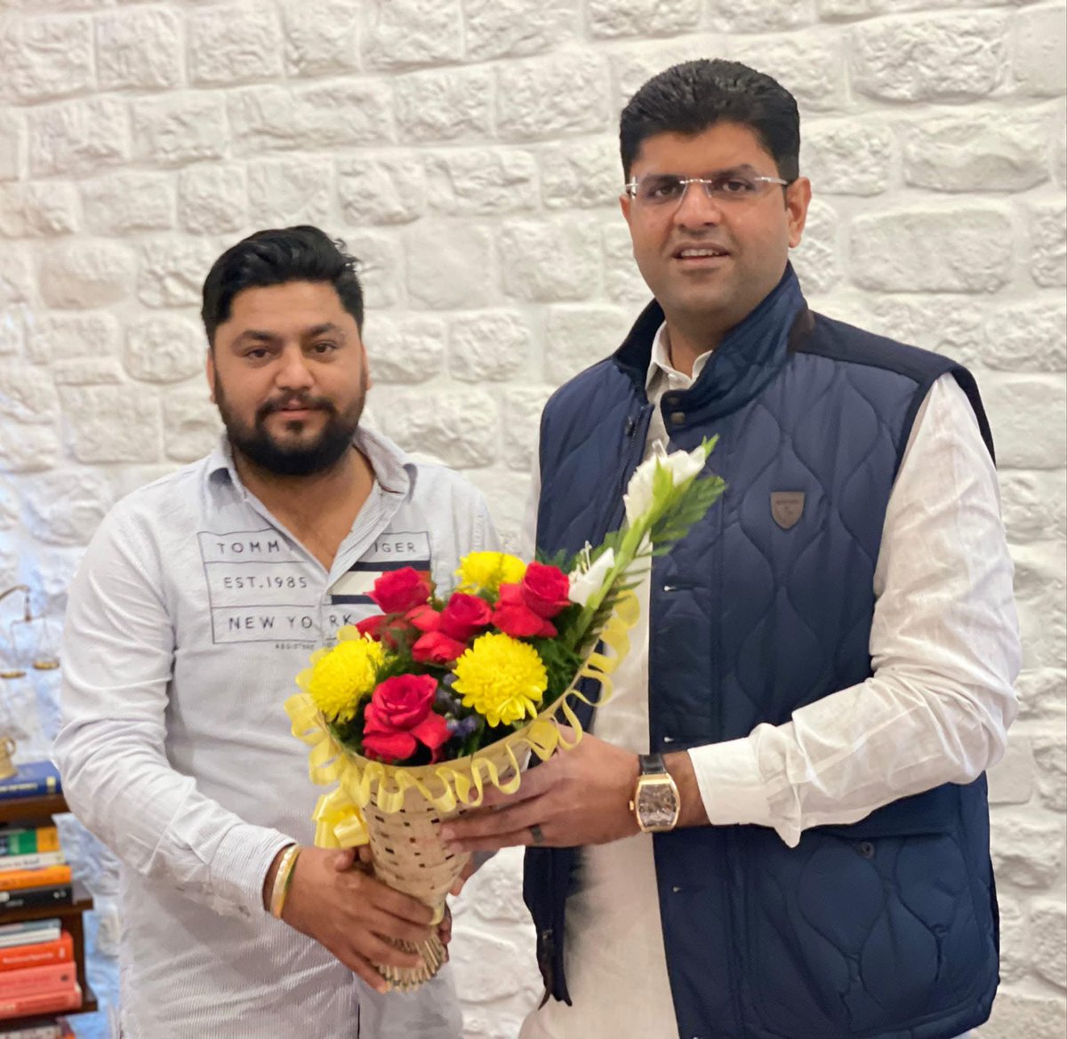 Amit Antil (Rocky) (@amitantiljjp) on Twitter photo #हरियाणा प्रदेश के चहेते, युवा दिलों की धड़कन, हरियाणा का भविष्य✨
प्रदेश के पूर्व उपमुख्यमंत्री बड़े भाई Dushyant Chautala जी को जन्मदिन की हार्दिक शुभकामनाएं एवं बहुत बहुत बधाई!
Happy Birthday Bhai Saab <a href="/Dchautala/">Dushyant Chautala</a> Ji #हरियाणा प्रदेश के चहेते, युवा दिलों की धड़कन, हरियाणा का भविष्य✨
प्रदेश के पूर्व उपमुख्यमंत्री बड़े भाई Dushyant Chautala जी को जन्मदिन की हार्दिक शुभकामनाएं एवं बहुत बहुत बधाई!
Happy Birthday Bhai Saab <a href="/Dchautala/">Dushyant Chautala</a> Ji