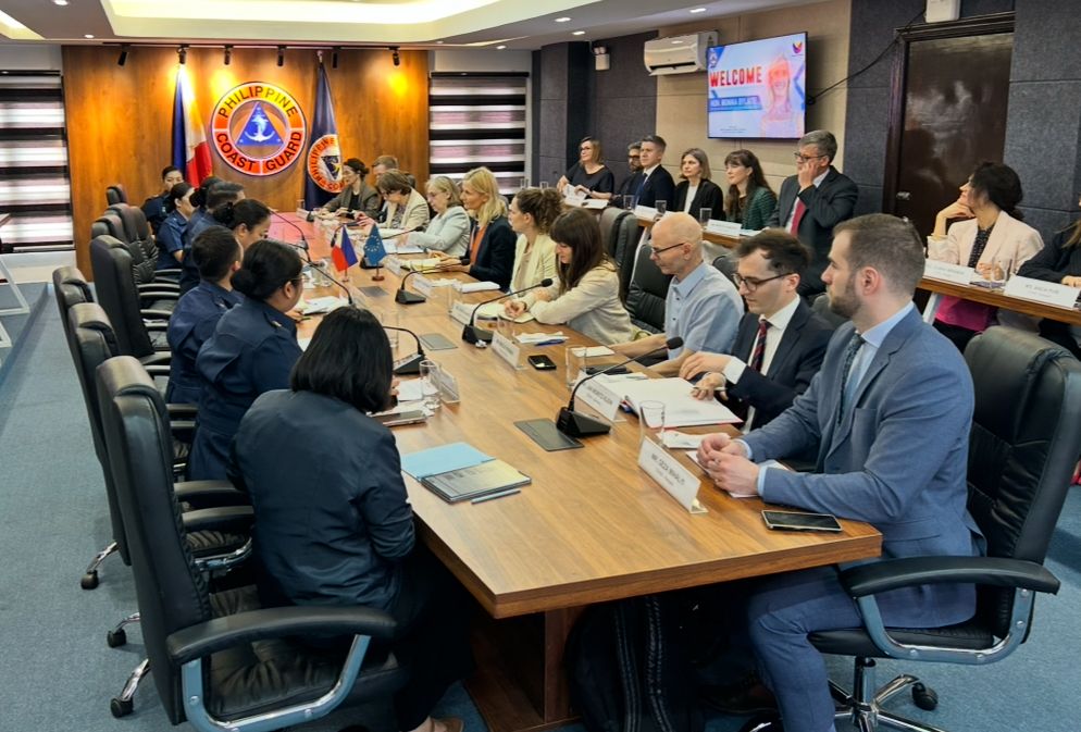 Great meeting of @eucouncil Asia-Oceania WG (COASI) with <a href="/coastguardph/">Philippine Coast Guard</a>. Discussions focused on enhancing cooperation in maritime security, safety, and environmental protection, in line with both national law and the rules-based international order. 🌊🤝