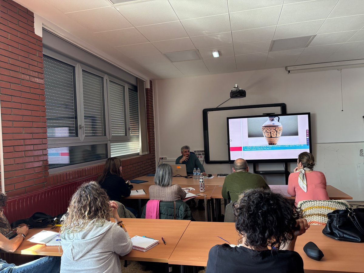 CPR Avilés Occidente (@cpravilesocci) on Twitter photo Última sesión del curso "Reactivarte. Herramientas artísticas para el desarrollo emocional",🎭 de la mano de Felipe Carrión y sus buenas prácticas artísticas🎨.
<a href="/cprgijon/">cprgijon</a> <a href="/cprcuencas/">CPR Cuencas Mineras</a> <a href="/CPROviedo/">CPR_Oviedo</a> #bienestaremocional Última sesión del curso "Reactivarte. Herramientas artísticas para el desarrollo emocional",🎭 de la mano de Felipe Carrión y sus buenas prácticas artísticas🎨.
<a href="/cprgijon/">cprgijon</a> <a href="/cprcuencas/">CPR Cuencas Mineras</a> <a href="/CPROviedo/">CPR_Oviedo</a> #bienestaremocional
