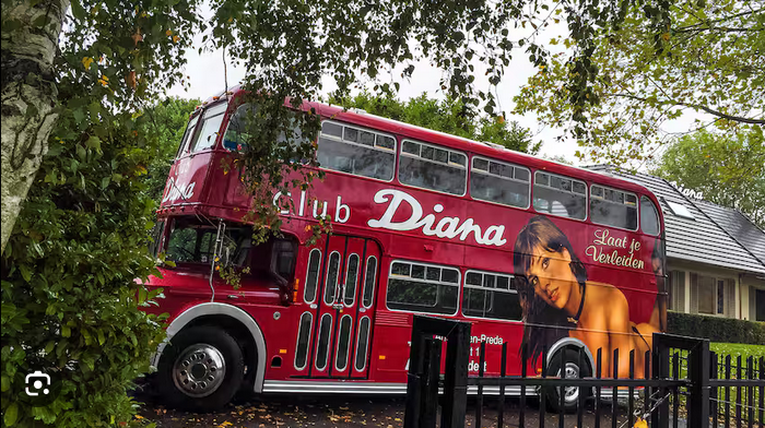 Het vervoer om Jolien naar huis te brengen is vertrokken! #bigbrothernlbe