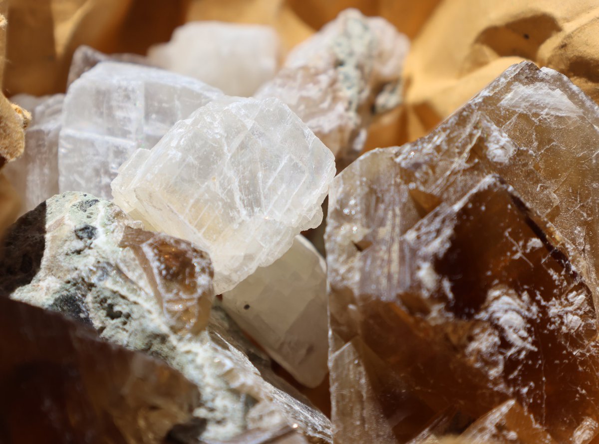 STIsecretariat's tweet photo. A glimpse of the processed metallurgical grade silicon from quartz that is abundant in Uganda as raw inputs for silicon manufacturing.

The plant after complication is anticipated to generate USD 47 million revenue annually at only 50% operational capacity.

- value addition - https://t.co/UUXNikWsW0