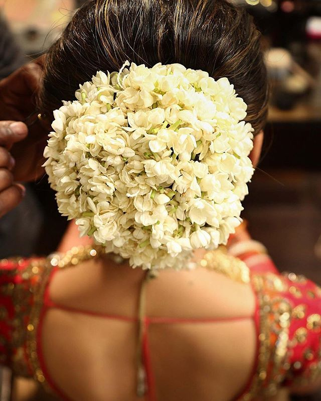 Ganimikava1's tweet photo. To light up the room with love
And spread gentle perfume of
This gift of God, beautiful and pure,
Strong and full, savoring to cure
This is what the #Jasmine  knows..
#theme_pic_India_flowers 
#mogara https://t.co/iUtDdCL90E