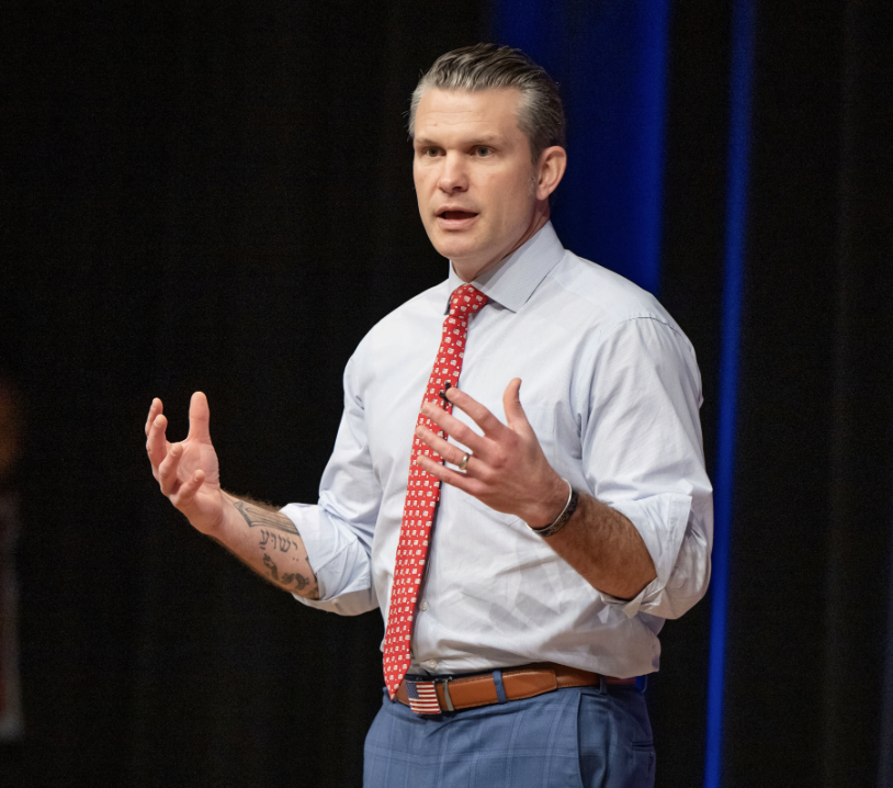 👀Def Sec Hegseth will not attend a meeting of 50 countries to coordinate military support for Ukraine--it will be the first time the coalition will gather w/o US secretary of defense participating.

"The group will meet April 11 in Brussels and will be chaired by Germany and