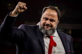 Δίχως τανκς, αεροπλάνα, μόνον όλμους, πολυβόλα και ψυχή σαν του λαϊκού στρατού, με καθοδήγηση λαμπρή του αρχηγού μας του Βαγγέλη ξεψυχάει ο αγκυλωτός του φασισμού.