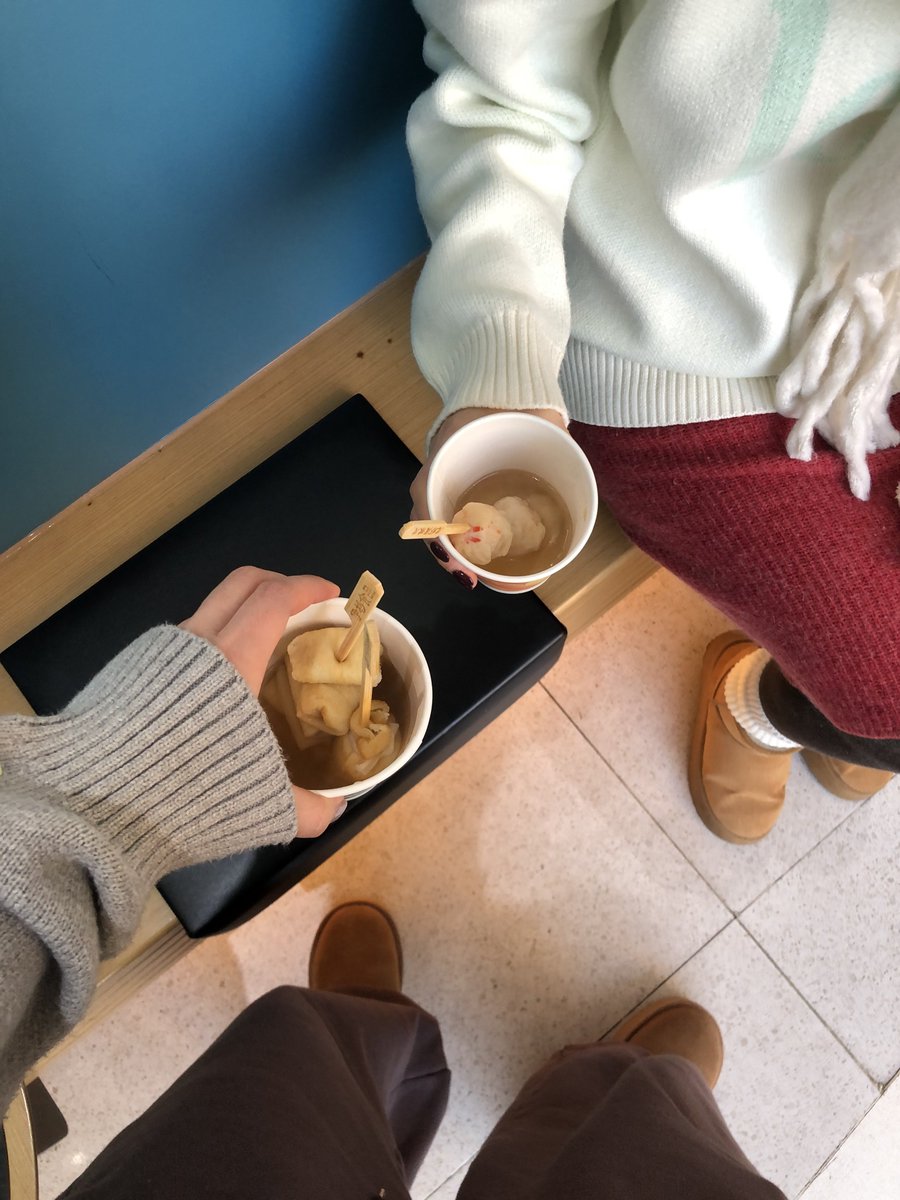 얘드라 상해가면 편의점에서 파는 유부주머니를 먹어봐..
나같은 경우 1일 1유부주머니 했어