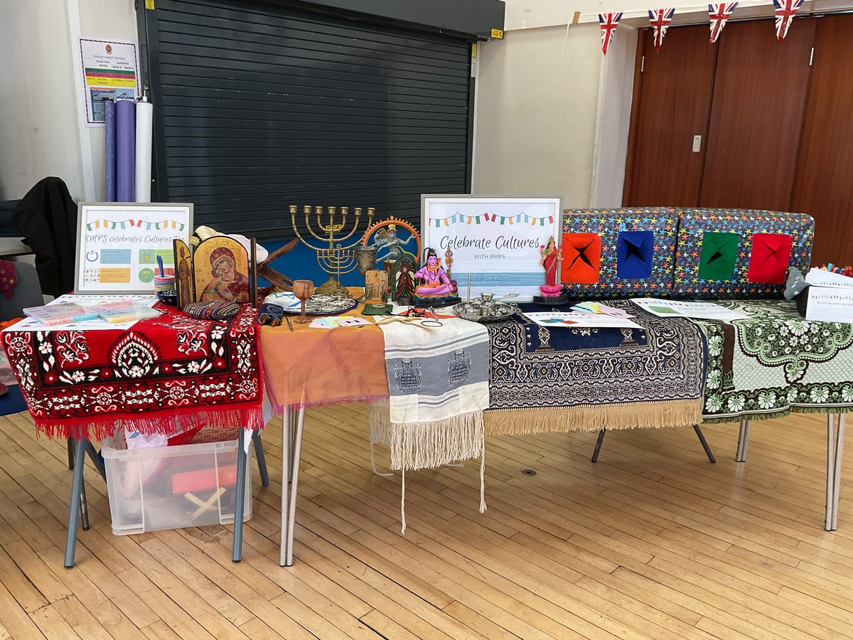 Mrs Hartley tweet media