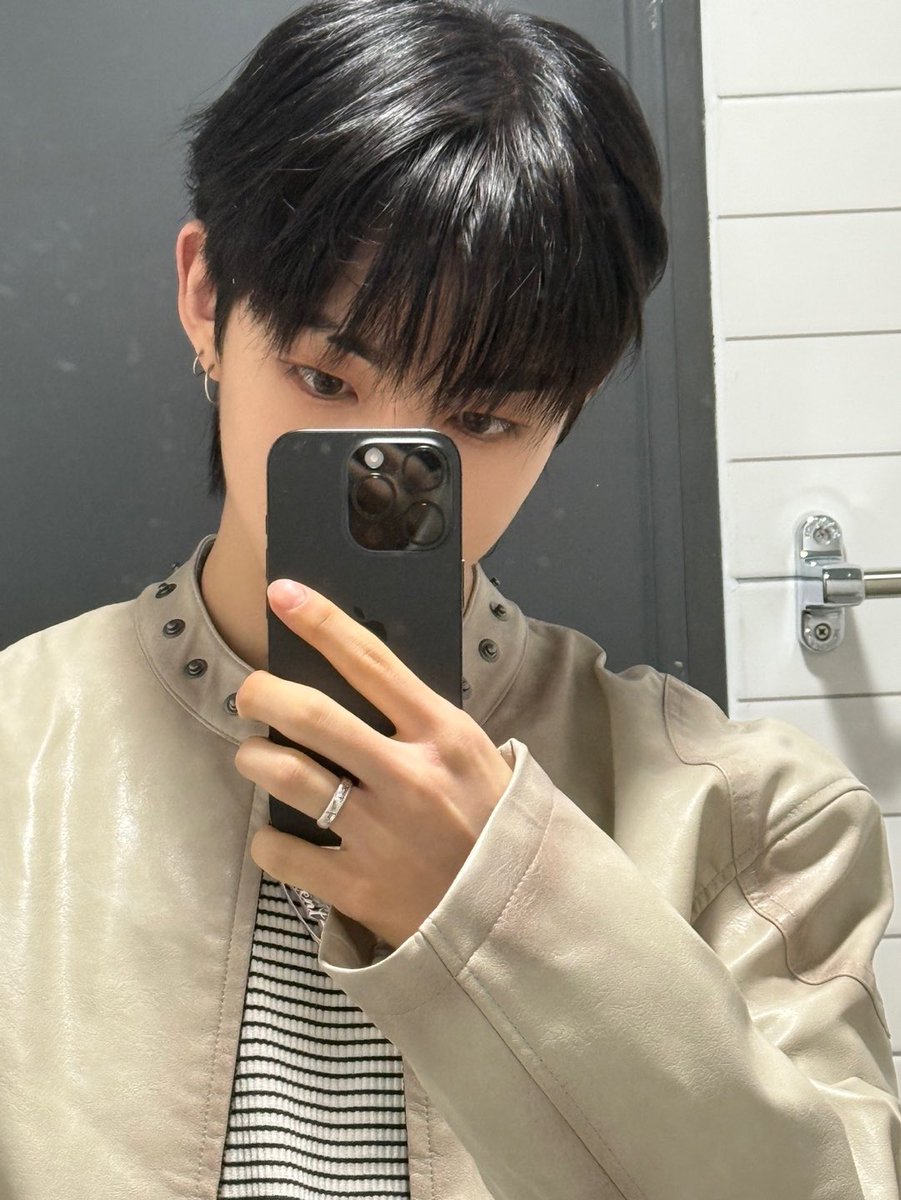 いってきます ‼️

#8TURN #에잇턴 #エイトターン
#승헌 #SEUNGHEON #スンホン