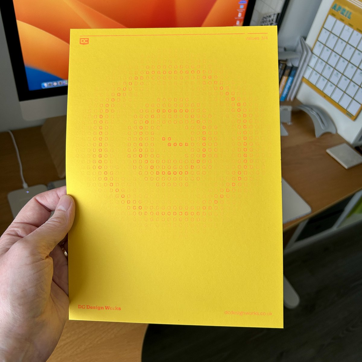 DropCapCopy's tweet image. Another positively lovely IRL Marketing Meetup event last night at the @generatorhub in Exeter. 

Dennis Cook from DC Designworks brought the good stuff with his talk (and a free riso print for everyone). Plus beer, fab pizza from Portal Pizza, and a great bunch of humans.