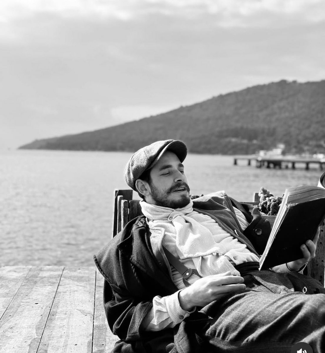 ONURLU SANATÇILARIMIZIN YANINDAYIZ!