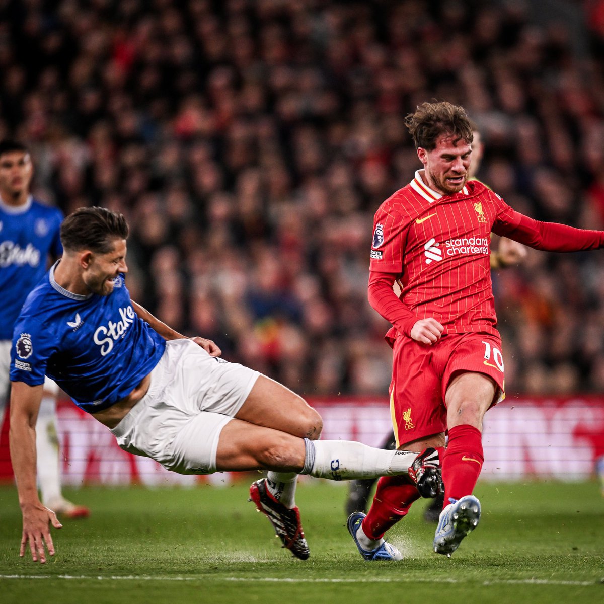 PGMOL telah mengakui bahwa kapten Everton yaitu James Tarkowski seharusnya mendapat kartu merah atas pelanggarannya terhadap pemain Liverpool, Alexis Mac Allister. 

(<a href="/_pauljoyce/">paul joyce</a>)