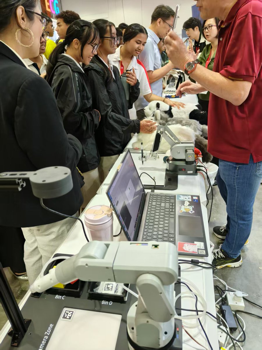 CobotMy's tweet image. 🤖 Day 1 at #WorldSkillsSingapore2025! 🤖
📍 Hall D - B2 | 🗓️ April 3 - 5, 2025
🚀Sands Expo &amp;amp; Convention Centre, Singapore
Visit our booth to discover innovative #education solutions and experience the magic of our #collaborativerobots and #AI Kits.
👋Don&apos;t miss our Creative…