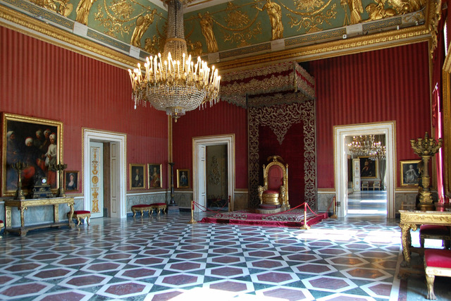 ICSTconf's tweet image. Looking forward to the guided tour of Naples this afternoon ๐คฉ
See your colored card in your name badge for when and where to meet up with your group โฐ๐
It's better if you don't have a heavy bag with you โ you can leave it at the cloakroom of the conference center ๐งณ๐