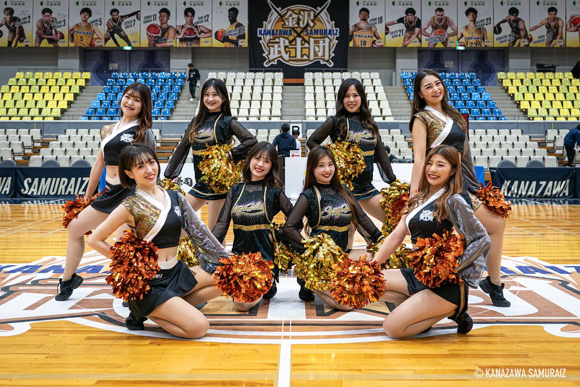 Yoshihosamuraiz's tweet image. StayGoldさんのアカウントにて
YouTubeが公開されました☺️
先日の現地コラボは本当に嬉しかったです💫沢山学ぶこともあり、素敵な思い出となりました！！
ありがとうございました🍀
（ @SG_cheer ）

#StayGold
#金沢武士団
#金沢武士団チアリーダー