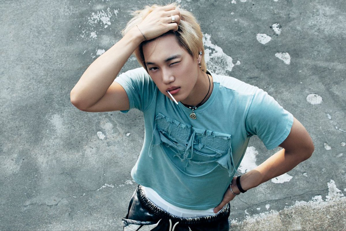 داره با من چیکار میکنه؟:)
#KaiAdultSwimOutNow
#KAI_AdultSwim
<a href="/weareoneEXO/">EXO</a>