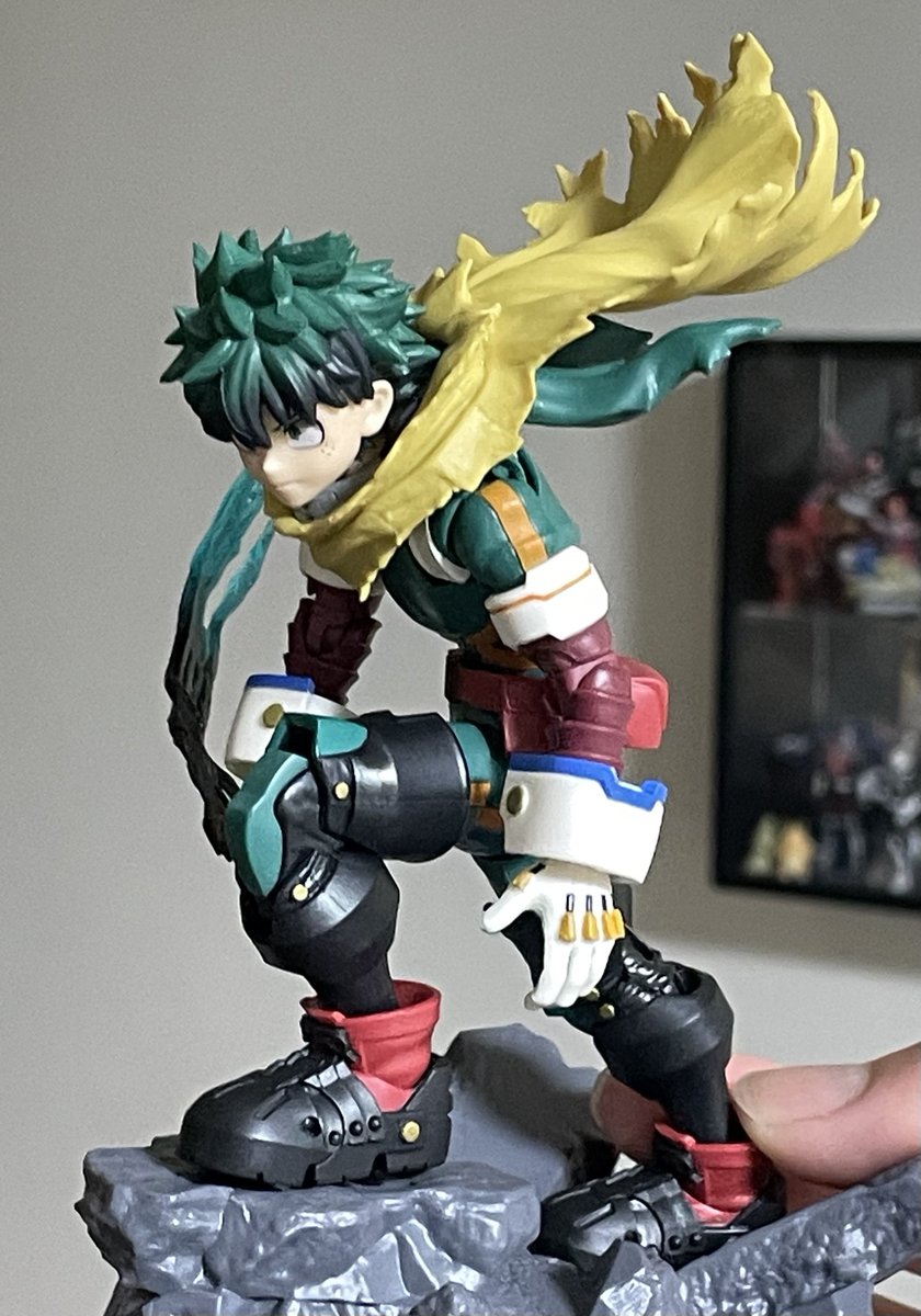 よもたや tweet media