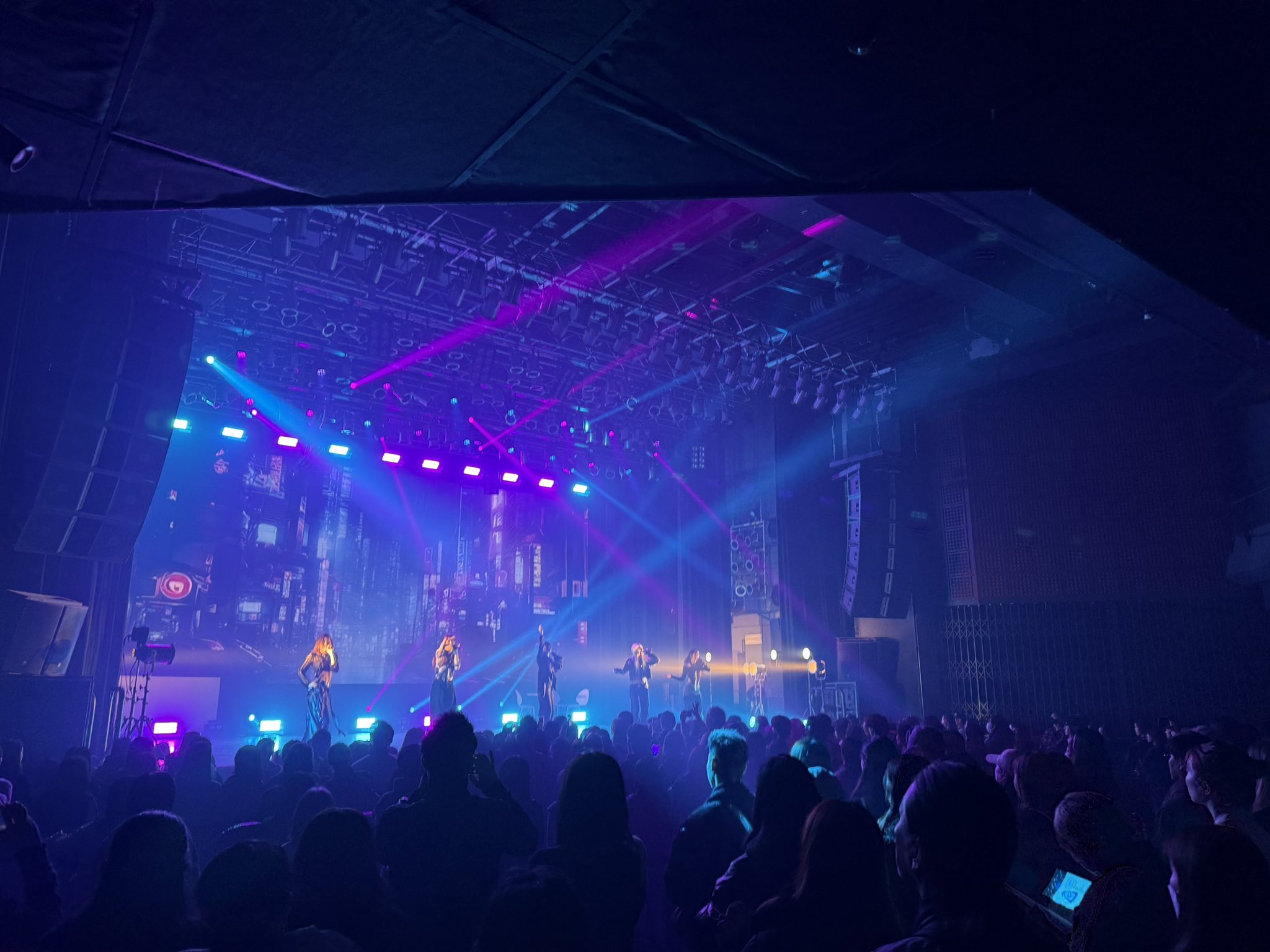 Gnm_bWRaMAEQ2-n?format=jpg&name=large