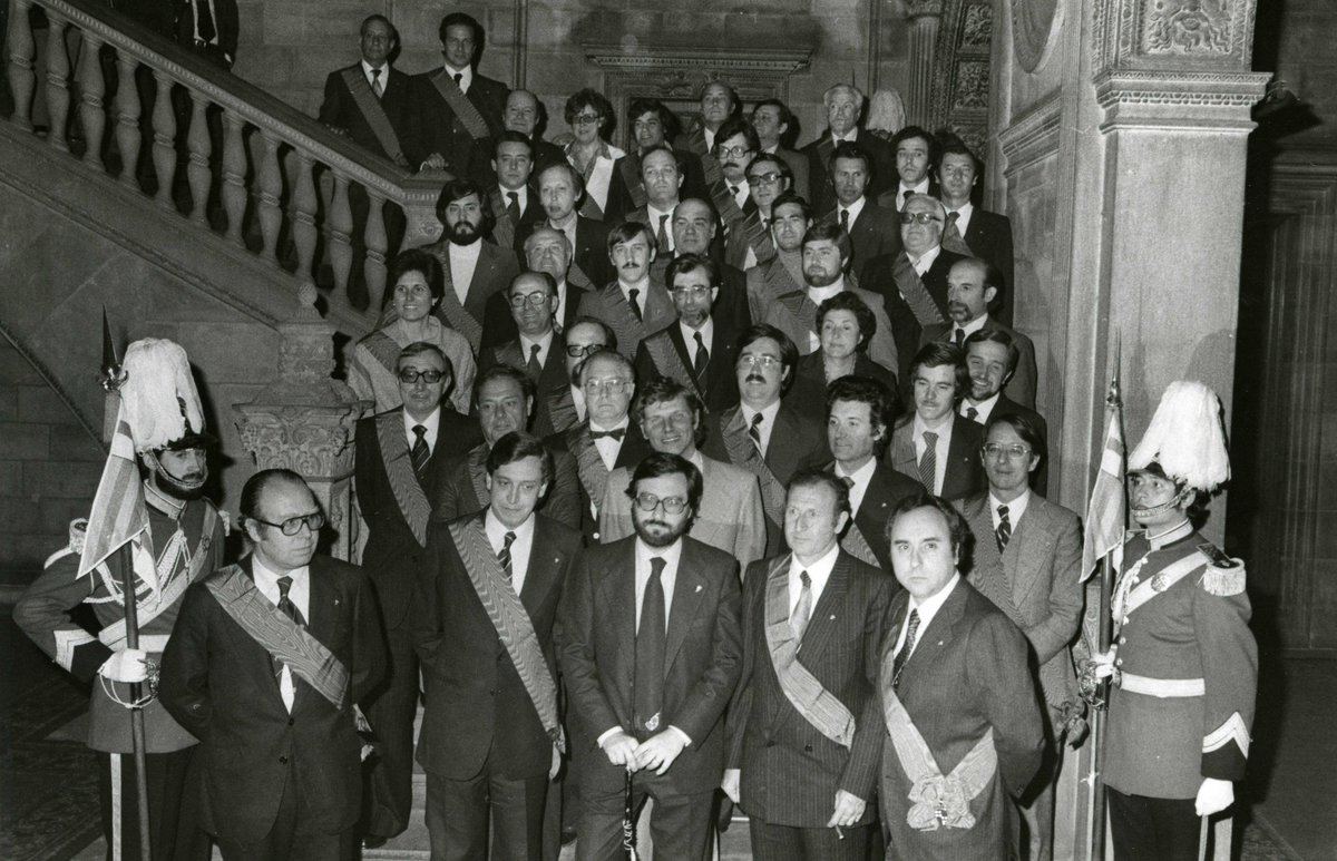 Tal dia com avui, el 3 d'abril de 1979, es van celebrar les primeres eleccions municipals democràtiques. I l'any 2019, ho vàrem commemorar amb l'Arxiu Municipal de Barcelona comissariant quatre exposicions. 
#femmemòria #femhistòria