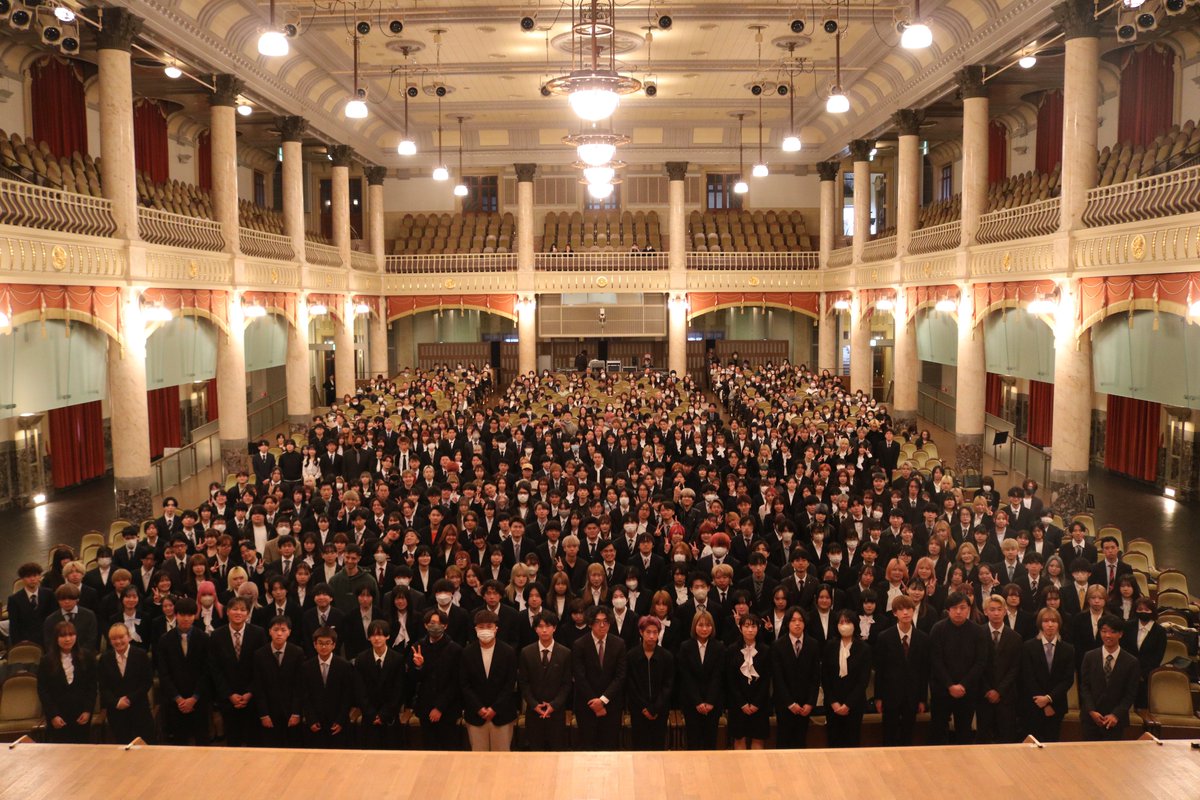 🌸🌸🌸🌸🌸🌸🌸🌸🌸🌸🌸🌸🌸🌸
ESPエンタテインメント大阪の入学式が行われました🌸🌸🌸🌸🌸🌸🌸🌸🌸🌸🌸🌸🌸🌸

天気に恵まれ、桜満開の中での式典でございました😍😍

緊張もあり、ワクワクもあり😚
これからの学校生活を最高の2年間にしましょう👏👏

皆様ご入学おめでとうございます🎊🎉