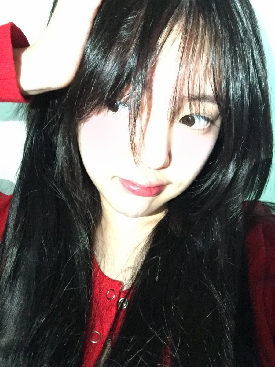 [#윤주]

레드에 빠져 버렸더🥀🍒

#MIMIIROSE #미미로즈 #ミミローズ 
#YUNJU #ユンジュ