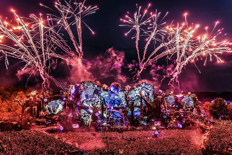 ispaudiolight's tweet image. 🟢Las pantallas #LED de #INFiLED sumergen a los visitantes en un universo #AV en #Tomorrowland

🟢La solución incorporó #pantallas INFiLED y #transmisión 5G de NovaStar, mejorando la experiencia #visual para los amantes de la #música

@infiledcom

🔗isp-audio.com/instalaciones/…