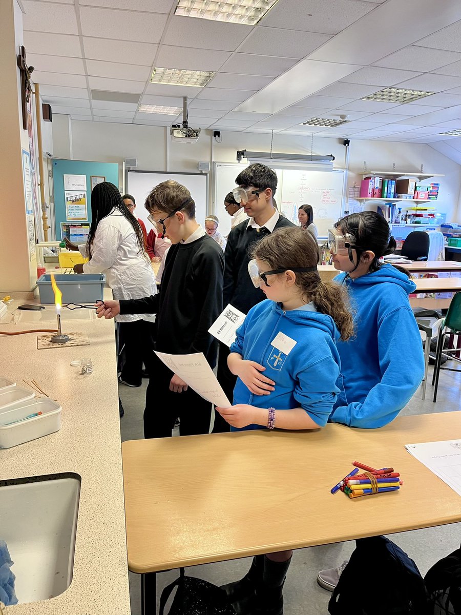 ⭐️Team S1⭐️ (@mr_henry_sta) on Twitter photo Fantastic to meet some of our P7 transition pupils at the STEM coffee morning. #BeCLEAR #RoadToSTA <a href="/StThomasAqSec/">St Thomas Aquinas</a> Fantastic to meet some of our P7 transition pupils at the STEM coffee morning. #BeCLEAR #RoadToSTA <a href="/StThomasAqSec/">St Thomas Aquinas</a>
